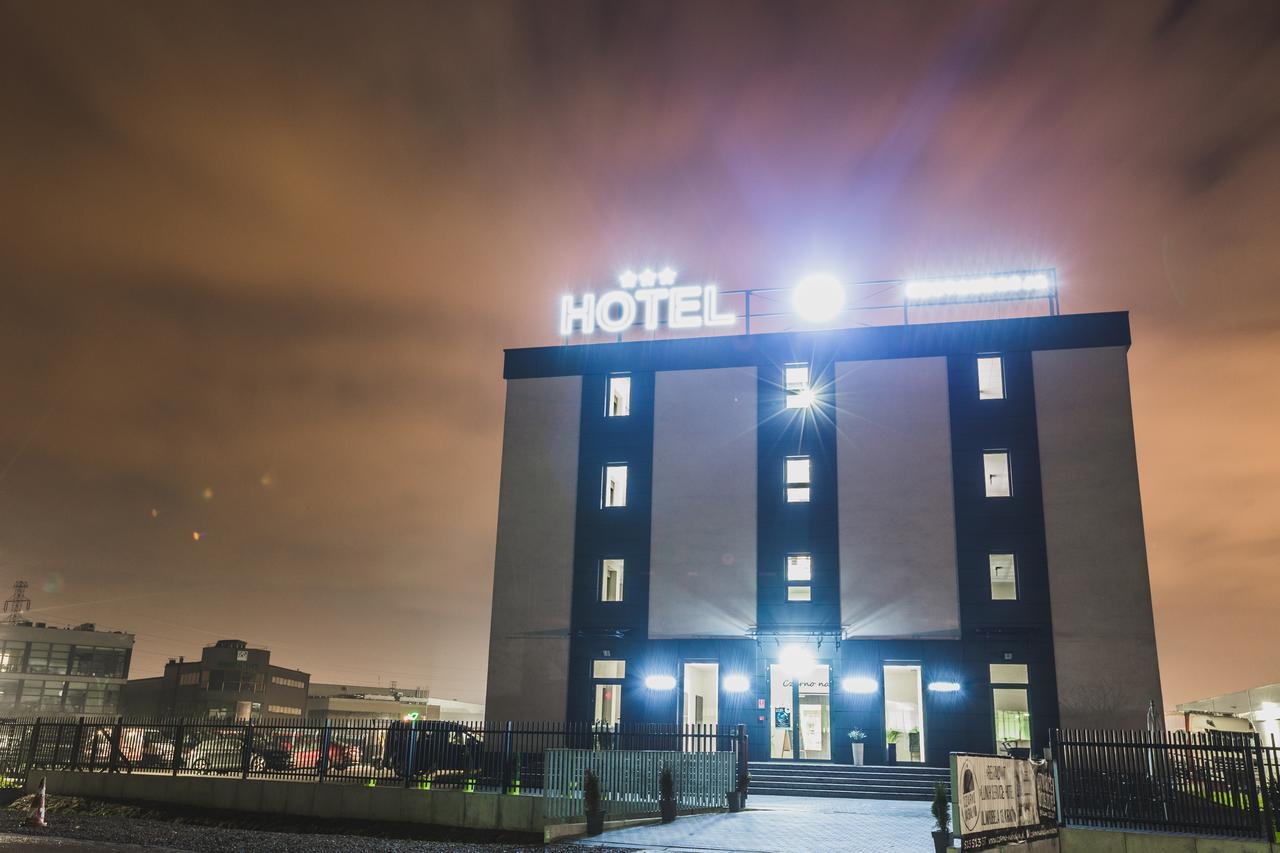 Czarno Na Bialym Hotel Krakow Exterior photo